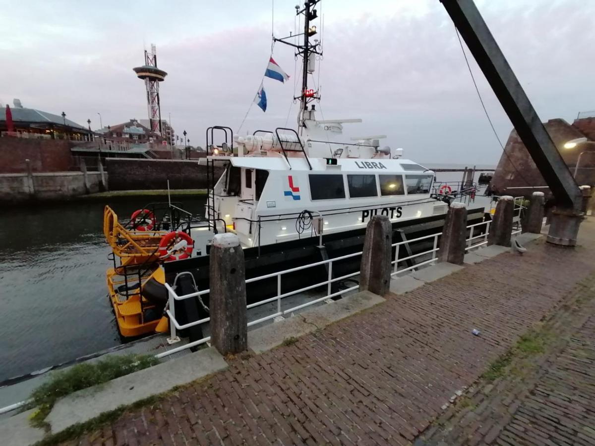 De Notenbalk Aan Zee Vlissingen Exterior photo